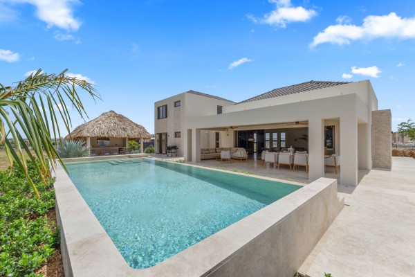 Blue Bay - Moderne Luxe Villa aan Golfbaan voor vakantieverhuur