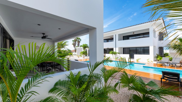 CBW366 #11 - Luxueus begane grond appartement op gated resort, zwembad