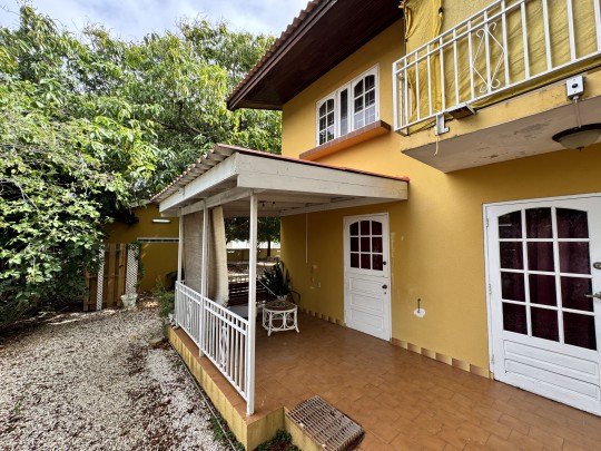 Spacious 4-Bedroom Home with Rooftop Terrace and Garden