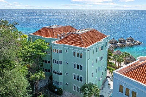 Blue Emerald Ocean 5 – Unique 3-Bedroom Apartment with Sea View