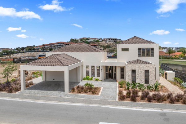 Blue Bay - Moderne Luxe Villa aan Golfbaan voor vakantieverhuur