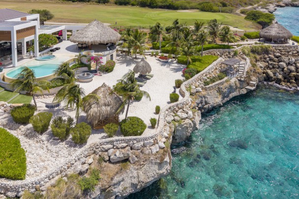 Blue Bay BQ9 - De meest exclusieve oceanfront villa van Curaçao