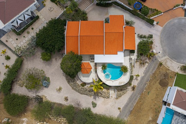 Blue Bay BD61 - Spacious Villa with Guest Apartment