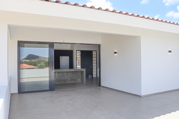 New, modern 5-bedroom villa with swimming pool for sale on Curaçao