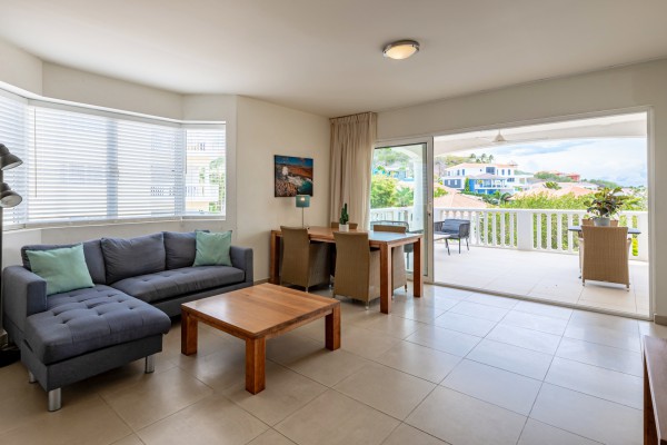 Triple Tree 29 – Unique 2-bedroom corner apartment with ocean view