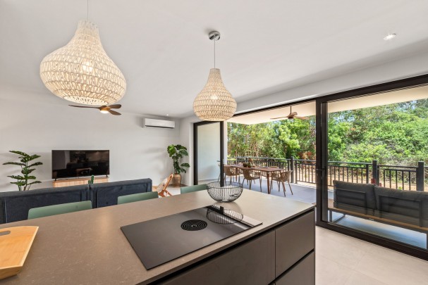 Blue Bay The Breeze – Luxury Newly Built 2-bedroom Apartment with Pool