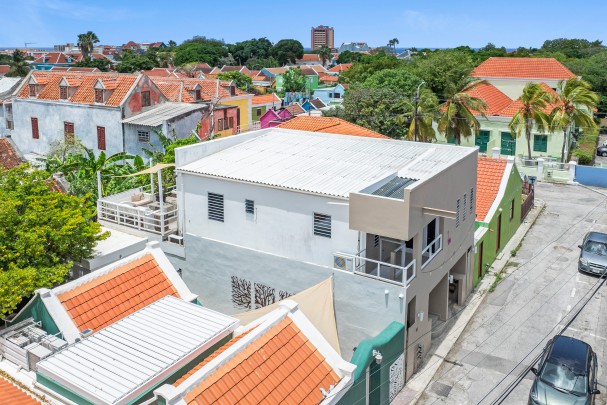 Otrobanda – Historic apartment complex