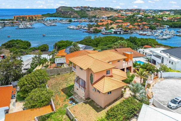 Majestic Hilltop Villa with Endless Ocean Views -  Brakkeput, Curaçao