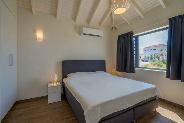 Blue Bay - Stylish 2-Bedroom Apartment with Sea View in Blue Bay B