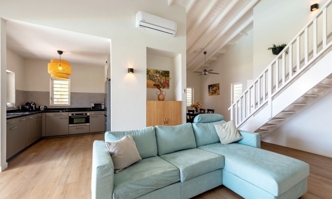 Blue Bay Villa with Pool and Spacious Garden