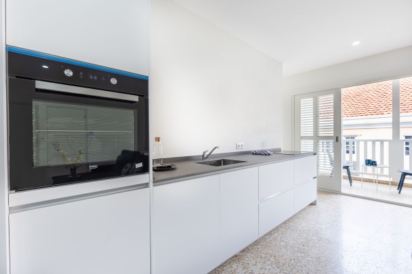 Luxury Fully Furnished 2-Bedroom Apartment in Punda