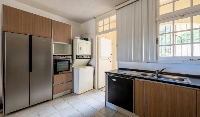 Royal Palm – Ruim appartement met zeezicht en balkon