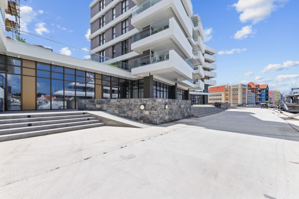 The Wharf – Hoekunit met panoramisch terras aan zee