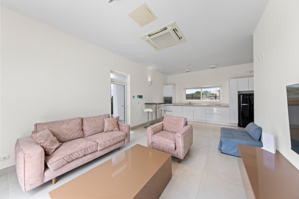 Jan Sofat luxe villa met 2 appartementen & panoramisch uitzicht