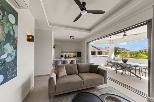 Blue Bay - Modern 2-Bedroom Apartment for Rent 