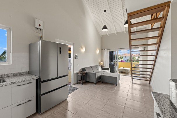 Apartment with Spacious Terrace in Vista Monta&ntilde;a