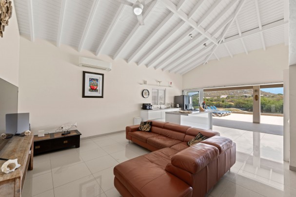 Blue Bay BO 4 &ndash; Elegant villa with unique views over the golf course