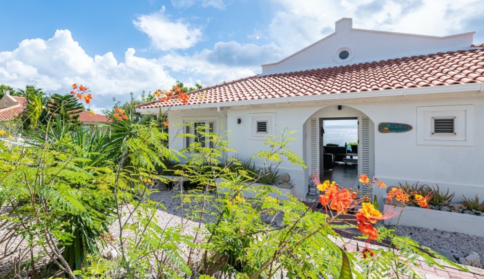 Coral Estate - Detached villa with spectacular sea view