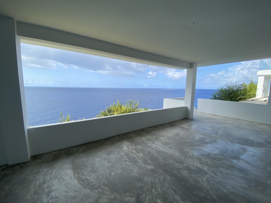 Ocean front luxury 5 bedroom villa with private pool and jacuzzi