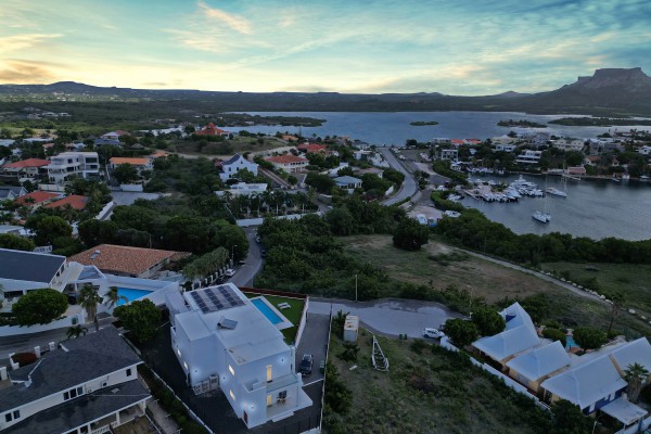 Jan Sofat luxe villa met 2 appartementen & panoramisch uitzicht