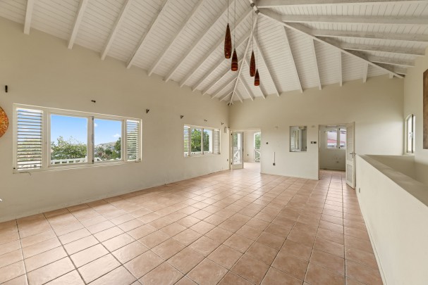 Stylish Jan Thiel Villa with Pool and Exceptional Investment Potential
