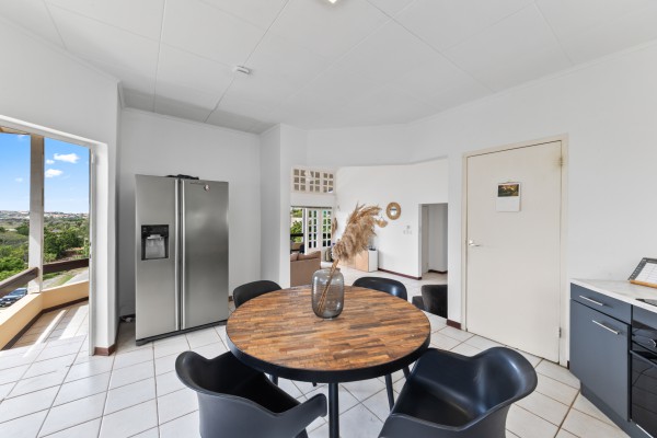 Cas Grandi – Villa in an Elevated Location