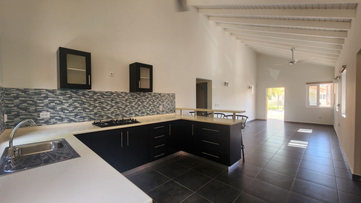 Moderne gezinswoning met zwembad in Tiffany Residence Curaçao