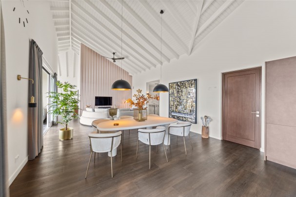 Blue Bay – Exclusive villa met adembenemend uitzicht  