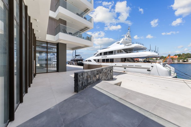 The Wharf – Waterfront Unit met Zonsondergangsterras