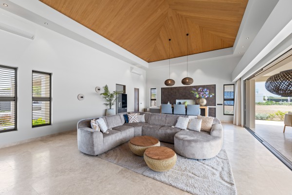 Blue Bay - Moderne Luxe Villa aan Golfbaan voor vakantieverhuur