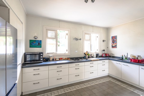 Charmante 3-Slaapkamer Villa te Huur in Rustig Emmastad