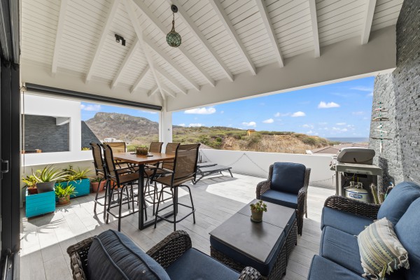 BLUE BAY – Luxury apartment in the Reef with two bedrooms and sea view
