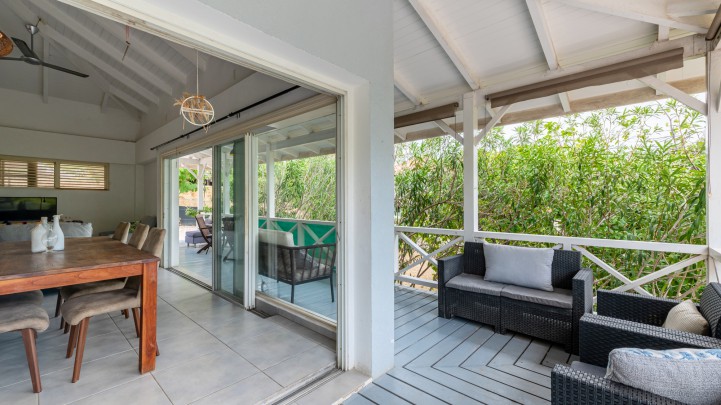 Furnished and move-in ready bungalow – Blue Bay Resort