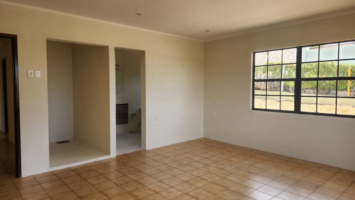 Elevated 4-Bedroom Home in Rooi Santu with Ocean Views