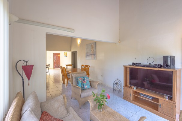 Knusse Gemeubileerde 3-Slaapkamer Villa in Sunset Heights Curaçao