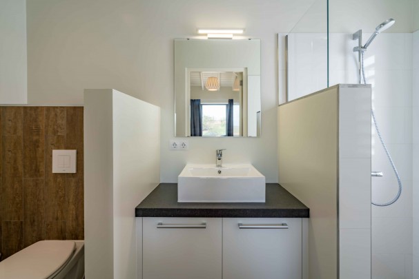 Exclusief topfloor appartement met zeezicht in Blue Bay