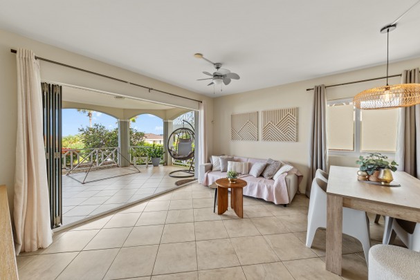 Blue Bay &ndash; Spacious Apartment with Sea View in Residence Le Bleu