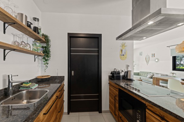 GREENVIEW &ndash; 2-Bedroom Ground Floor Apartment with Privacy