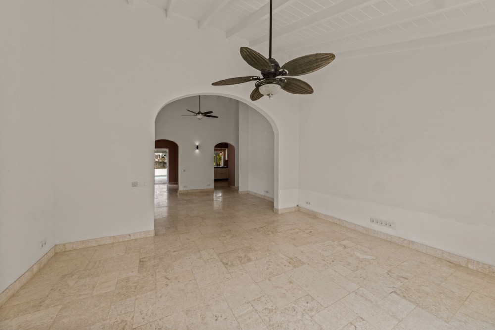 Blue Bay BD61 - Spacious Villa with Guest Apartment photo 7