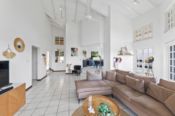Cas Grandi – Villa in an Elevated Location