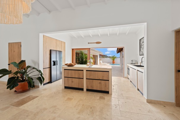 Julianadorp - Modern renovated detached villa with swimming pool