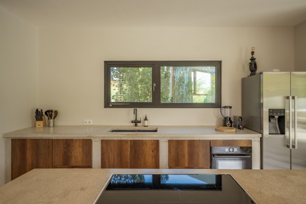 Vista Royal - Luxury villa with pool, jacuzzi & views at Jan Thiel
