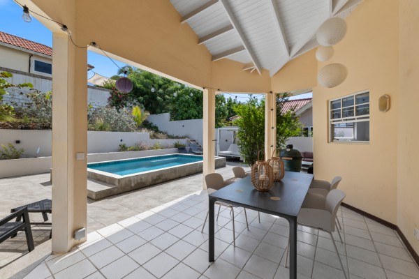 Cas Grandi – Villa in an Elevated Location