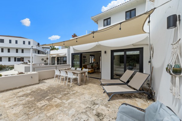 GREENVIEW &ndash;2 slaapkamer appartement met prachtig uitzicht