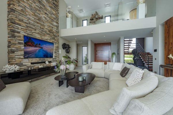 Blue Bay BQ9 - Most Exclusive Oceanfront Villa in Curaçao
