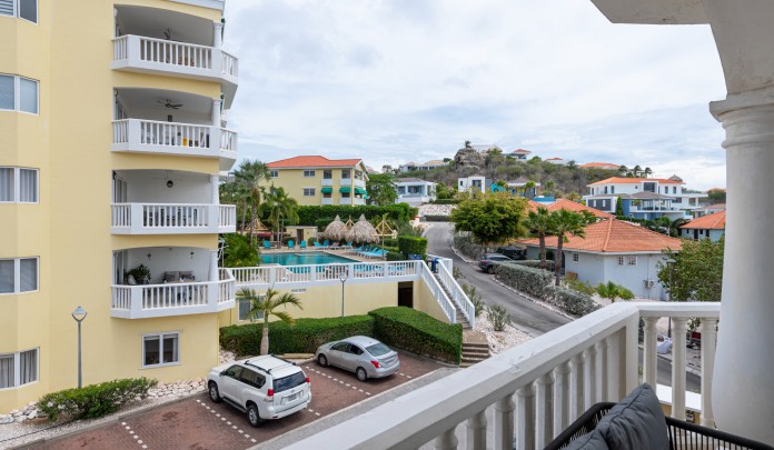 Triple Tree 29 – Unique 2-bedroom corner apartment with ocean view
