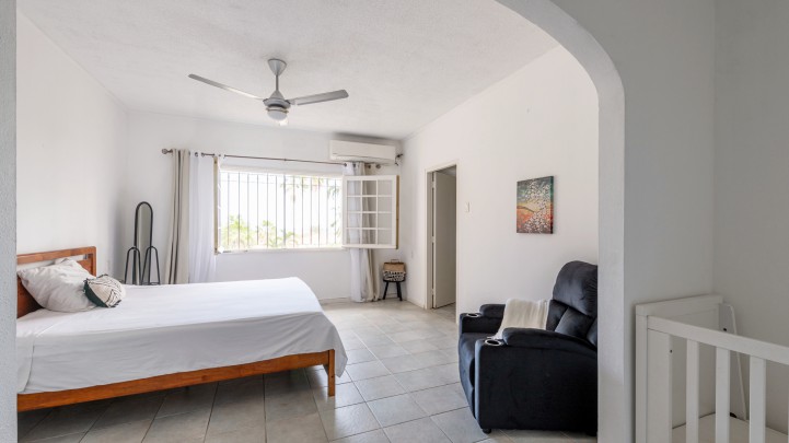 Royal Palm – Ruim appartement met zeezicht en balkon