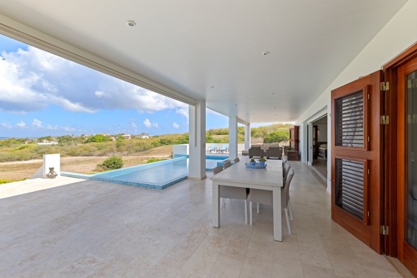 Luxury Blue Bay villa with sea view, pool & guest apartment