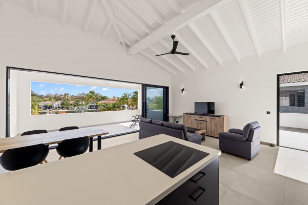 Blue Bay | Move-in ready new-build apartment with garden and pool view