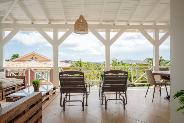 Jan Thiel Penthouse - Luxury Penthouse with Views of Spanish Water